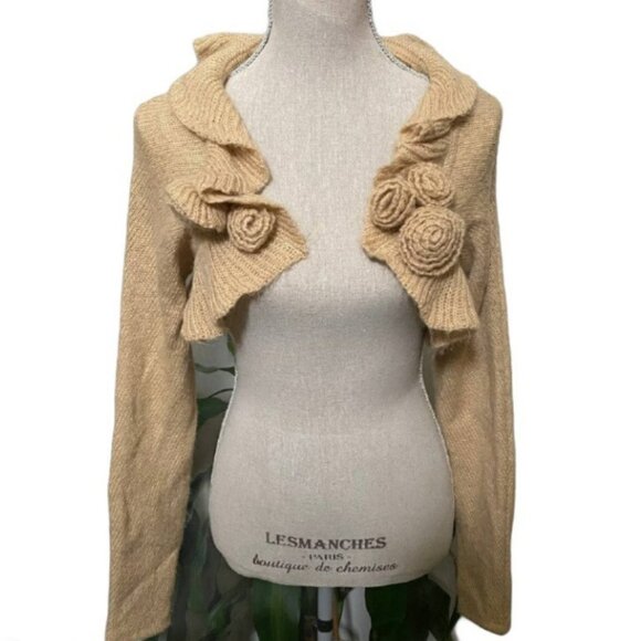 Gorgeous Shoulder Throw Long Sleeve Top - Picture 1 of 9